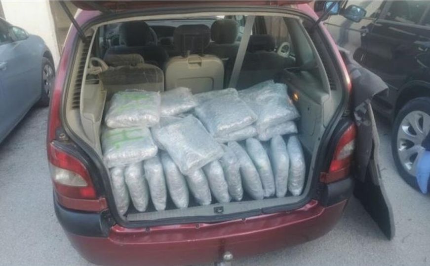 Državljanin Crne Gore uhapšen u Hrvatskoj: U automobilu pronađeno 55 kilograma marihuane