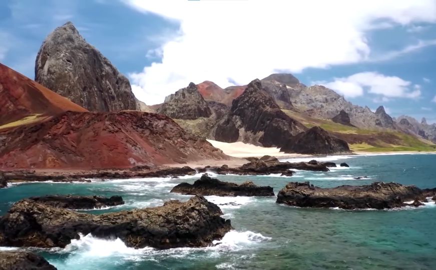 Zastrašujuće otkriće: Plastične stijene pronađene na zaštićenom otoku u Brazilu