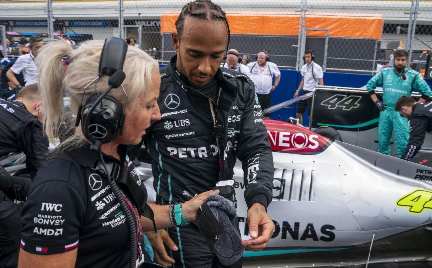 Veliki problemi za Lewisa Hamiltona: Bivši šampion ostao bez njemu najbitnije karike u timu