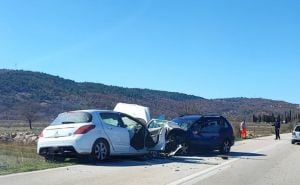 Još jedan žestok sudar na bh. cestama: Troje povrijeđenih