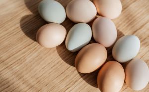 Nevjerovatno, a jednostavno: Trik za rezanje kuhanih jaja oduševio milione ljudi na TikToku