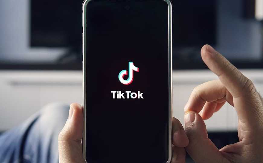 Nastavlja se niz: Još jedna zemlja zabranjuje društvenu mrežu TikTok na službenim uređajima