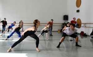 Pripreme baletnog ansambla NPS uoči premijere baletne predstave "Romeo i Julija“