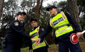 Ispunili mu san: Mladić sa Down sindromom u Puli je proveo dan u ulozi policajca