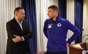 Zabrinjavajuće vijesti pred početak meča sa Islandom: Džeko ne igra od prve minute, ovo je razlog