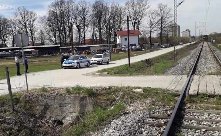 Tragedija kod Prijedora: Muškarca usmrtila lokomotiva