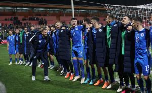 Pogledajte slavlje Zmajeva sa navijačima nakon velike pobjede: "Ko ne skače mrzi Bosnu"