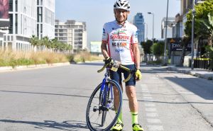 Svaka čast: Libanac u devetoj deceniji života sedmično na biciklu pređe i do 50 kilometara