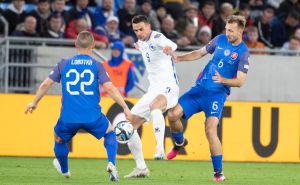 Kvalifikacije za Euro 2024: Blijedo prvo poluvrijeme Zmajeva glavni krivac za poraz od Slovačke