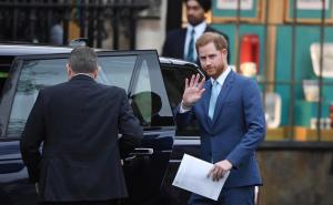 Princ Harry na sudu u Londonu: Tužio britanski tabloid zajedno s Elton Johnom