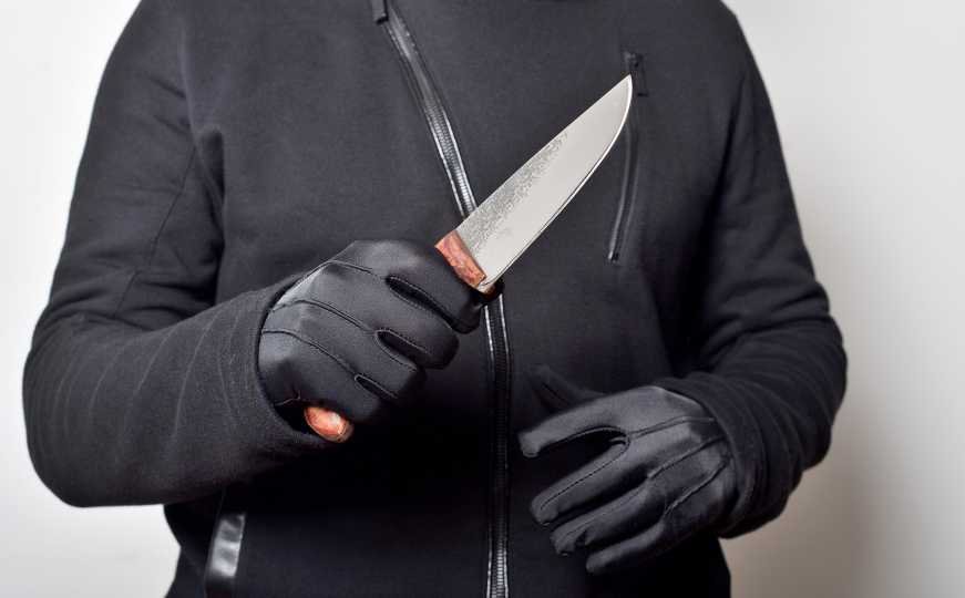 Stravičan slučaj u Višegradu: Suprugu davio i nožem više puta ubo u grudi