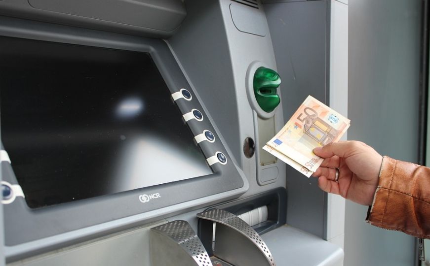 Važna informacija za one koji putuju: Velika promjena na bankomatima u Hrvatskoj
