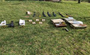 Pretres u Loparama: Zaplijenjene automatske puške, eksplozivne materije i municija