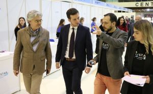 Premijer Uk i ministar Krstić na Sajmu 'STARfest': Prioritet su mladi ljudi