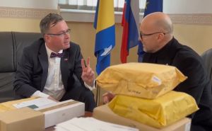 Prvoaprilski video: Ambasadori Slovenije i Slovačke se našalili na račun svojih država