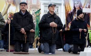 Klečavci i danas u Zagrebu, mole za čednost i katolički brak i poručuju: "Budite muževni"