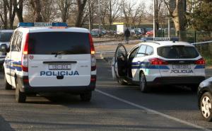 Zagrebački policajac pijan jurio BMW-om. Skrivio udes pa slomio kosti čovjeku koji mu je htio pomoći