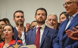 Bursać: Laku noć građani Crne Gore, dobro jutro srpski svete!