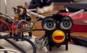 Programerka tvrdi da je spojila ChatGPT s malim 'robotom': Poručio da želi da 'pokori svijet'?!