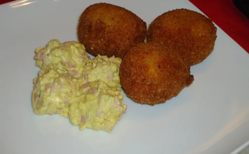 Recept popularnog kuhara: Napravite pohovana kuhana jaja sa dva trik sastojka
