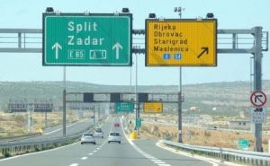 Hrvatska: Zbog jakog vjetra zatvorena dionica autoceste A1
