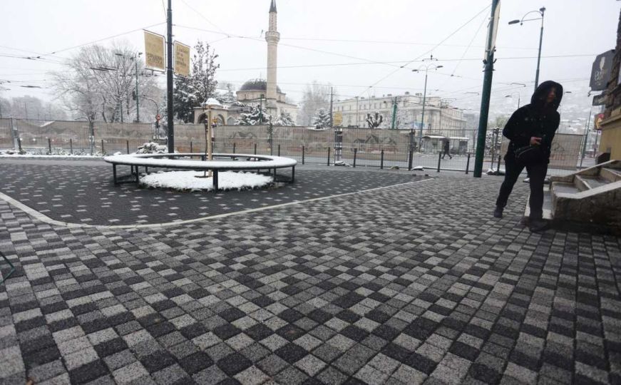 Završeni radovi u centru Sarajeva: "Trg ispred Bičakčića" zablistao u novom ruhu