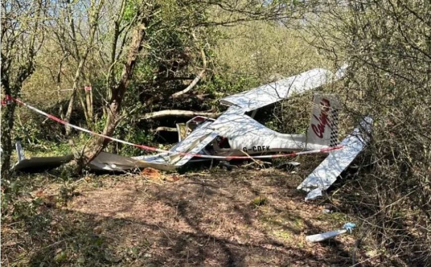 Nesreća u Londonu: Srušio se avion