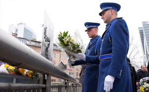 Sjećanje na opsadu Sarajeva: Cvijeće i počast za nevino stradale građane