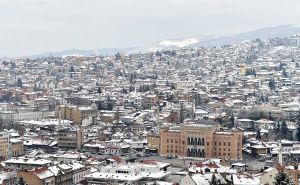 Krovovi pod snijegom: 'Sa koga god uzvišenja bacite pogled na Sarajevo, vi uvijek pomislite isto...'