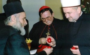 Ovako se slavio Uskrs u opkoljenom Sarajeva: Vjerski poglavari zajedno tucaju uskrsna jaja