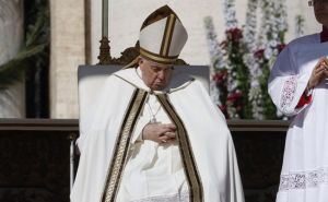 Svečana misa na Uskrs: Papa Franjo pozvao na kraj rata u Ukrajini i svih sukoba u svijetu
