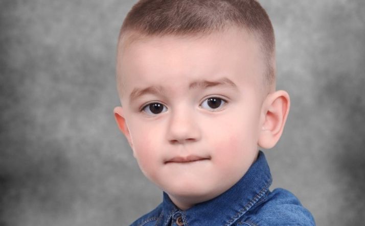 Dvogodišnji Isa Bajrić treba našu pomoć: Ne čuje i ne vidi, a za operaciju mu treba 36.695 eura