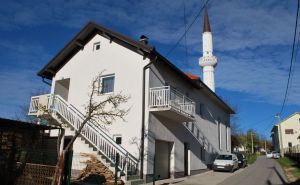 Livno: Tokom molitve ispred džamije pucano iz vatrenog oružja