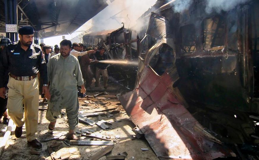 Požar u tvornici u Pakistanu: Poginula četiri vatrogasaca, povrijeđeno 14 osoba