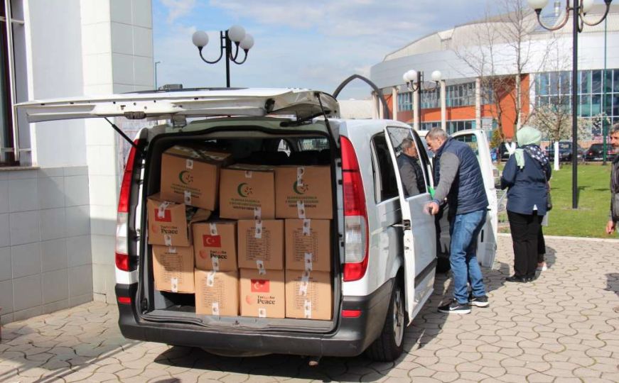 Islamska zajednica u BiH dodijelila 200 prehrambenih paketa za četiri udruženja