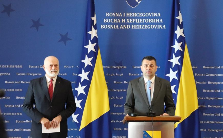 Ministar Sevlid Hurtić se sastao sa opunomoćenikom Slovačke za romske zajedenice Jánom Herom