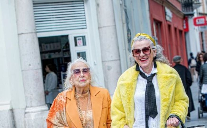 Dame iz Sarajeva oduševile: Tidža i Samka prošetale gradom u fantastičnim modnim kombinacijama