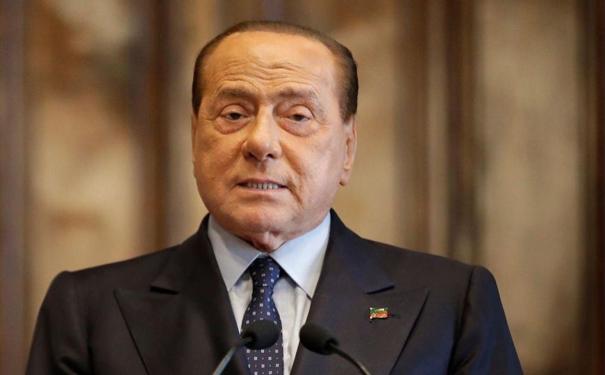 Silvio Berlusconi premješten sa odjela intezivne njege na redovno liječenje