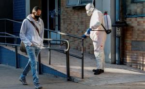 Indija: Muškarac za kojeg se smatralo da je umro od COVID-a vratio se kući nakon dvije godine