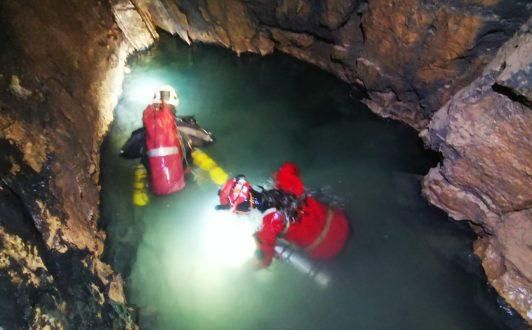Drama u Sloveniji: Nakon 30 sati duge akcije spašavanja speleologinja izvučena iz pećine