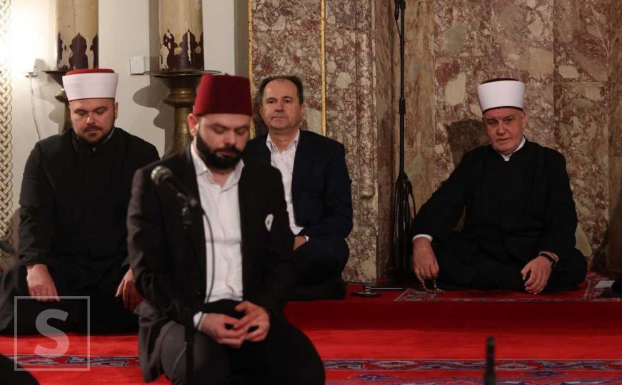 Reisul-ulema Kavazović u odabranoj noći za muslimane: Kur'an je podsjetnik, opomena i uputa