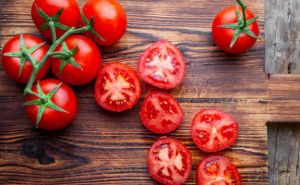 Nevjerovatna historija paradajza: Kako je postao popularan sastojak u našim kuhinjama?