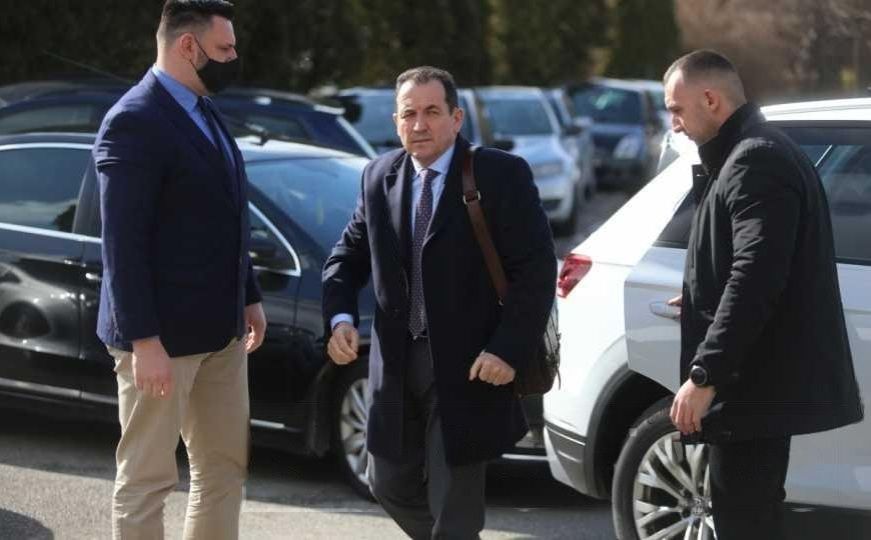 Vještak na suđenju Selmi Cikotiću: "Kako je Ministarstvo odbrane BiH pogodovalo zagrebačkoj firmi"