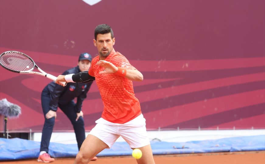 Novak Đoković savladao Van Asschea na ATP turniru u Banjoj Luci