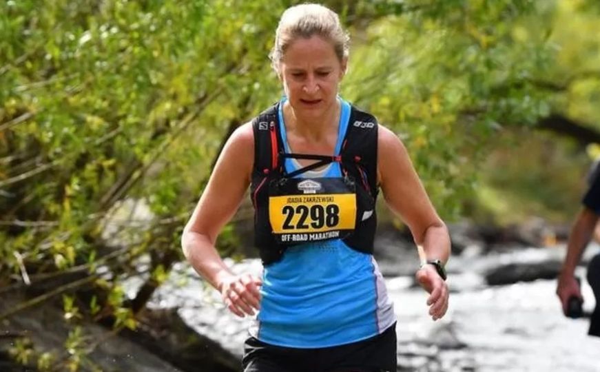 Skandal: Slavna ultramaratonka završila 3. na utrci, a onda priznala da je dio prešla u - automobilu