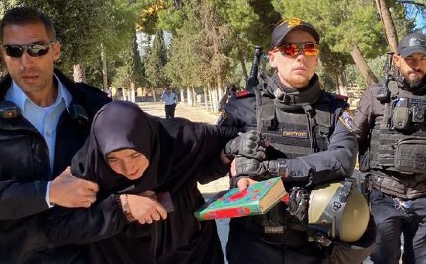 Izraelska policija privela mladu Turkinju u Al-Aksi