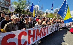 Počeli protesti ispred OHR-a, građani blokirali saobraćaj: 'Želim da poručim Christianu Schmidtu...'