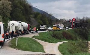 Teška nesreća kod Travnika: Jedna osoba preminula