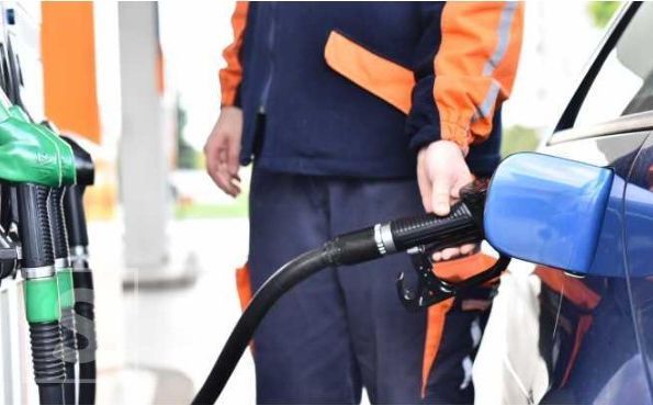 Zašto 'pištolj' na pumpi 'izbacuje' tokom sipanja goriva: Postoji razlog, mnogi vozači ovo ne znaju