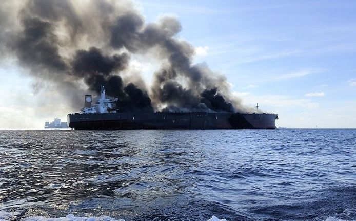 Drama kod Malezije: Zapalio se tanker, ima nestalih